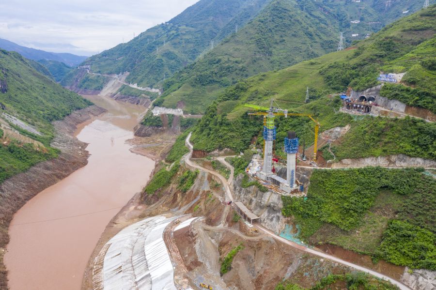 1659603827433639.jpg 黑水河特大桥施工现场.jpg