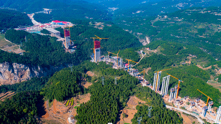 1669121845215502.png 3.2古金高速建设(水落河特大桥).png