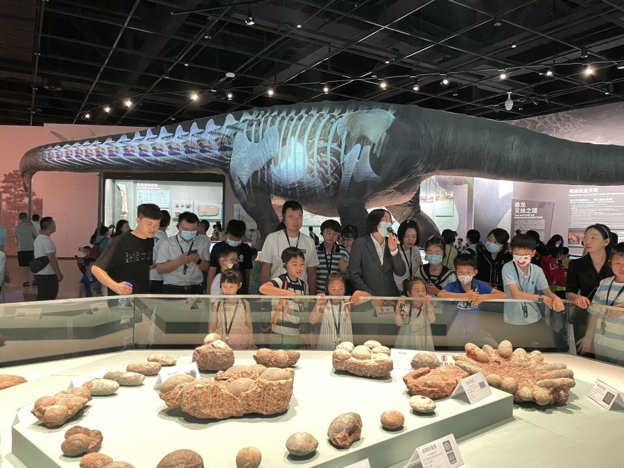 1685684940303994.jpg 4e9bcfc77a71c8eb4a3e7bb28de7de5.jpg