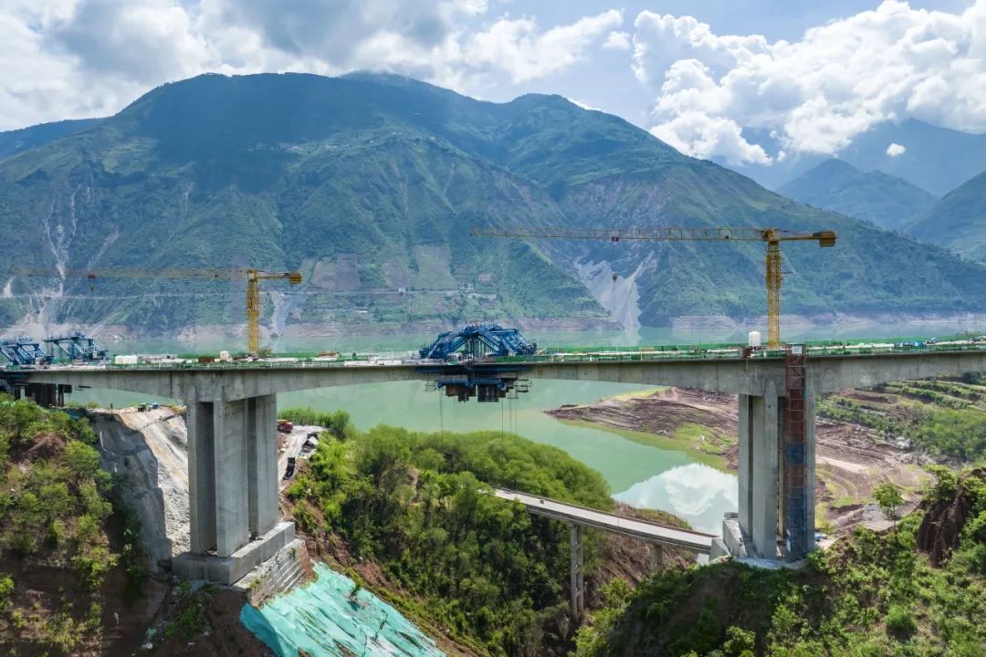 1692147060456411.jpg 640 (1).jpg