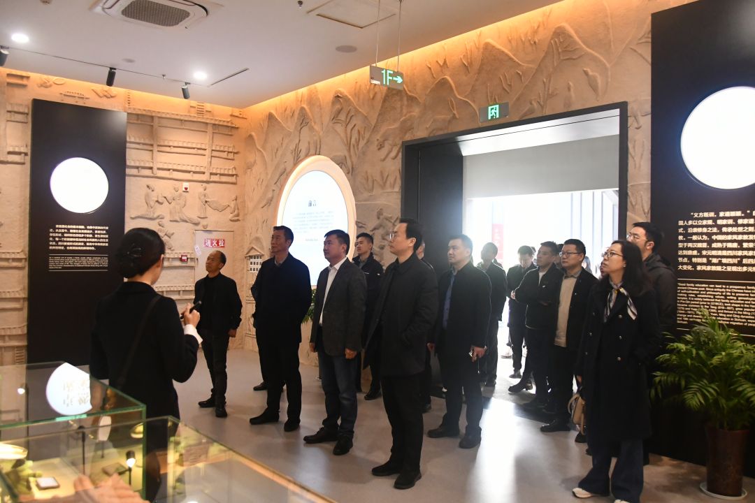 1702257137118764.jpg 2.jpg